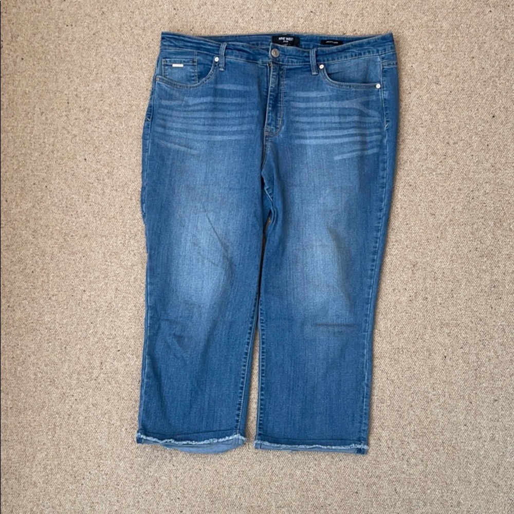 NINE WEST CHRYSTIE CAPRI JEANS